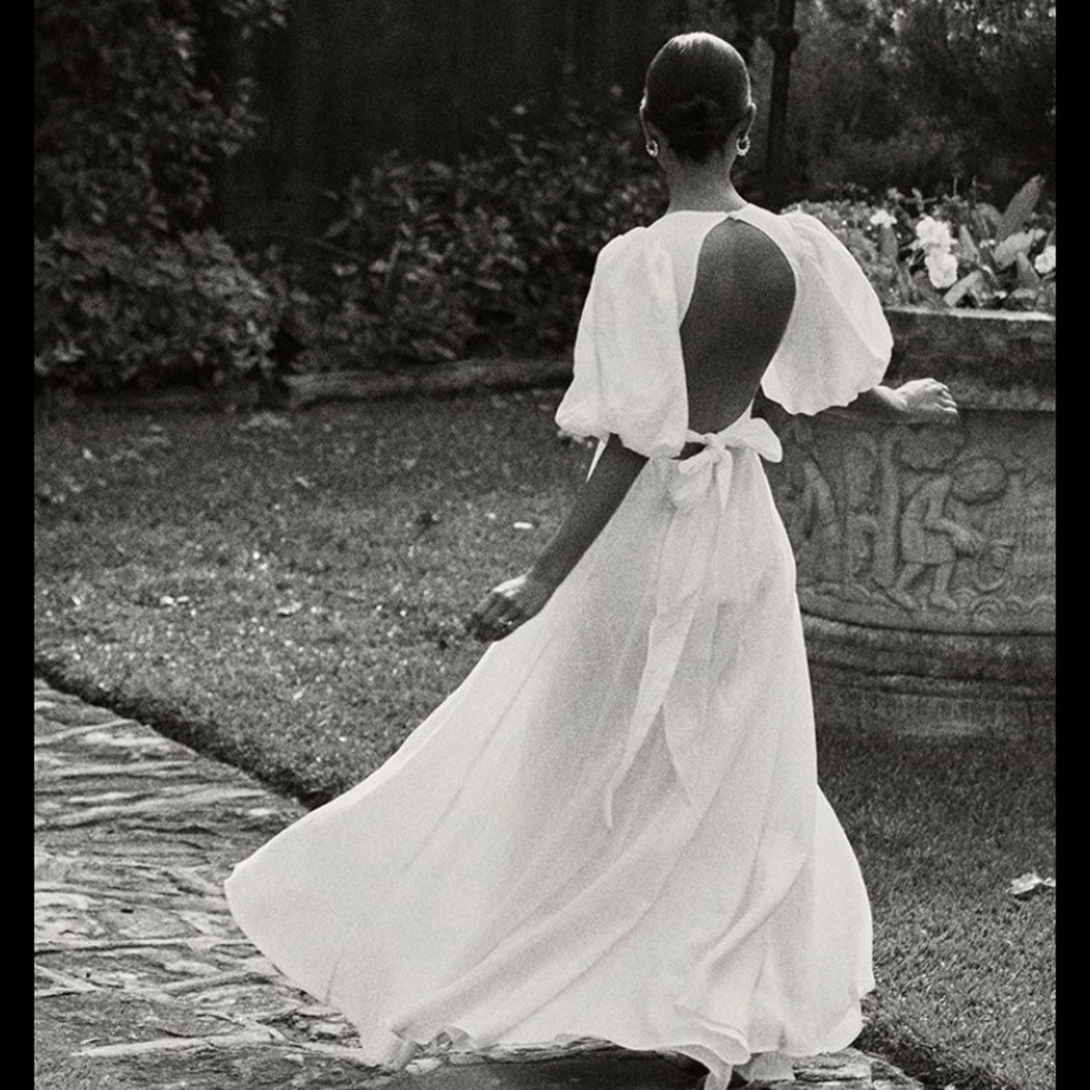 Dissh aisle long white linen backless dress size us 8